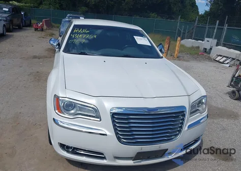 2013 Chrysler 300C from USA, damaged, VIN 2C3CCAET4DH558694